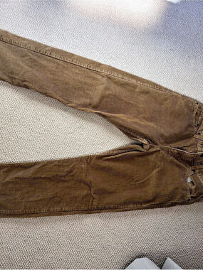 Levi's Corduroy Straight Leg Pants in Brown